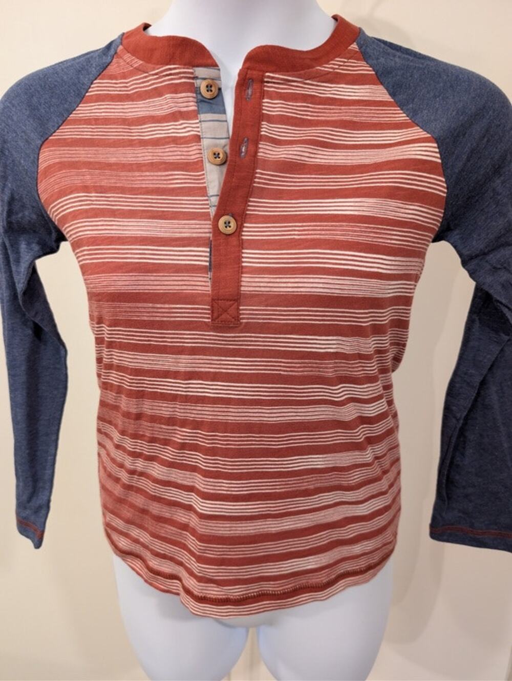 1229 - Matilda Jane Raglan Top with wood buttons - NWT - Size 12